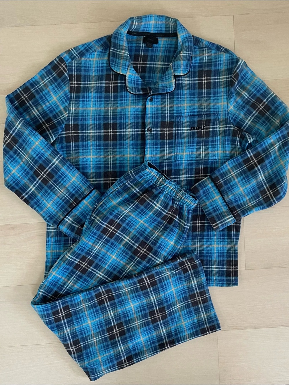 SKIMS Fleece Oversized Unisex Plaid Sleep Set Pajamas, Size Small